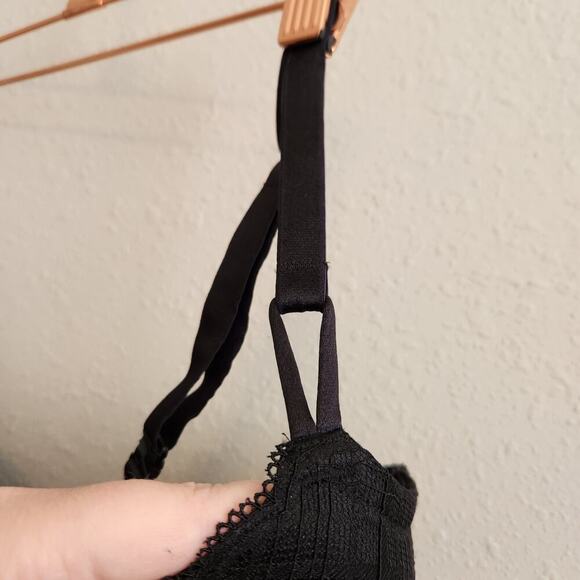 Victoria's Secret Size 36DD Black Lined Demi Bra - Picture 5 of 10